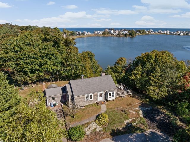 37 Richards Rd, Hull, MA 02045