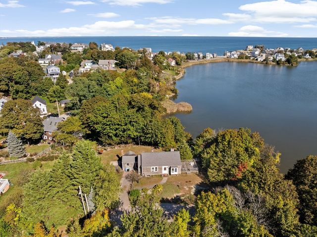 37 Richards Rd, Hull, MA 02045