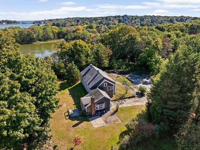 37 Richards Rd, Hull, MA 02045