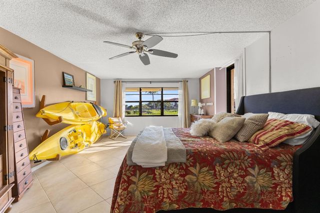 7020 Half Moon Circle 105, Hypoluxo, FL 33462