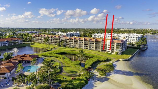 7020 Half Moon Circle 105, Hypoluxo, FL 33462