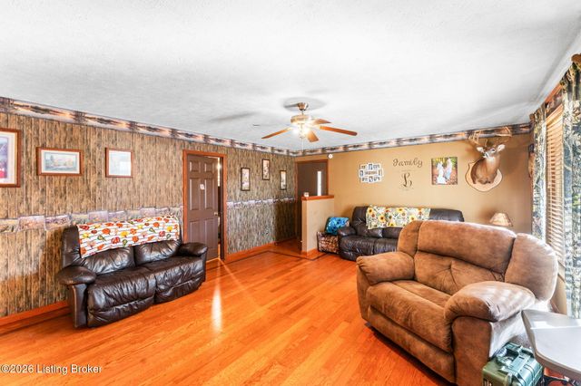 2414 Sunfish-Sunny Point Rd, Brownsville, KY 42210