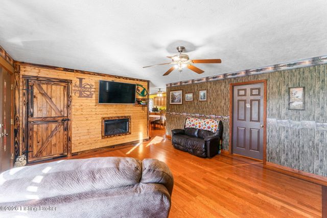 2414 Sunfish-Sunny Point Rd, Brownsville, KY 42210