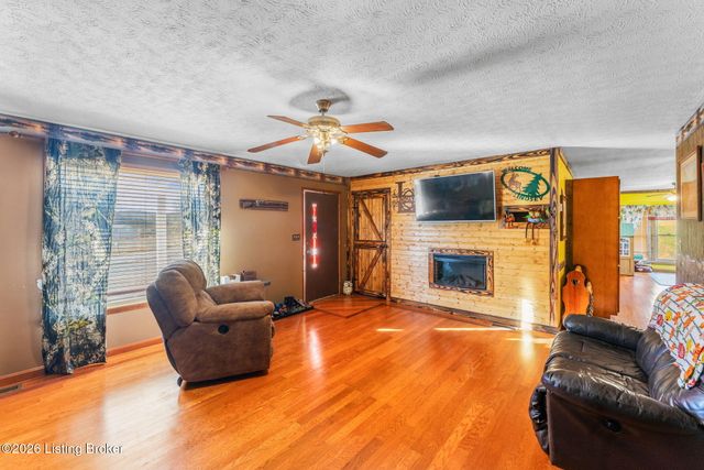 2414 Sunfish-Sunny Point Rd, Brownsville, KY 42210