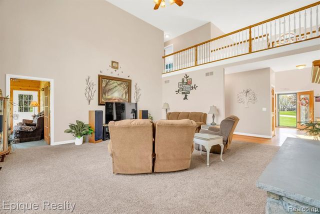 6495 Country Lane Drive, Davisburg, MI 48350