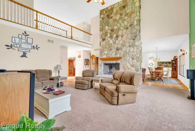 6495 Country Lane Drive, Davisburg, MI 48350