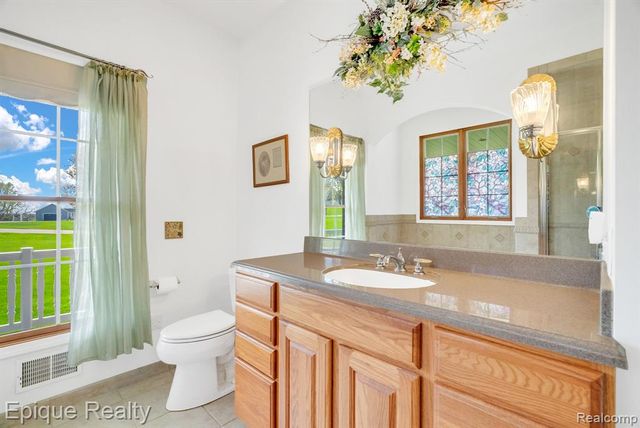 6495 Country Lane Drive, Davisburg, MI 48350
