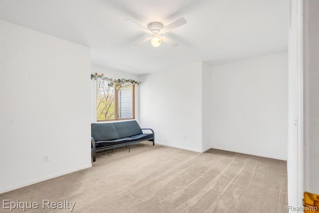 6495 Country Lane Drive, Davisburg, MI 48350