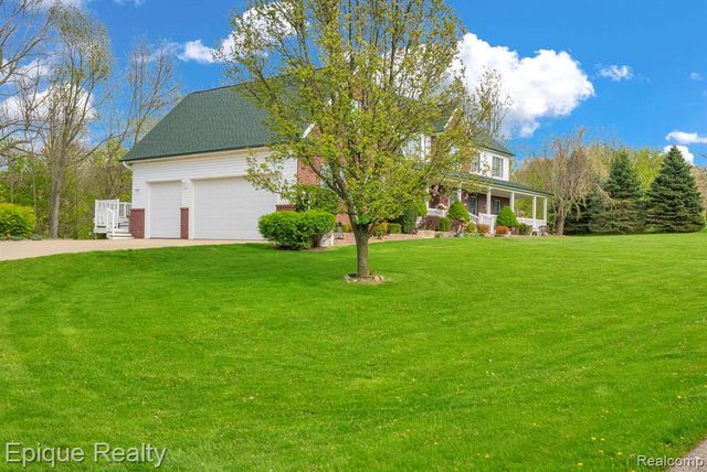6495 Country Lane Drive, Davisburg, MI 48350