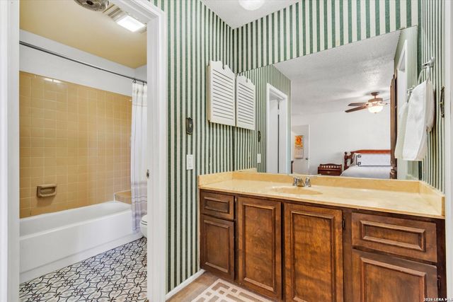 16630 martins ferry, San Antonio, TX 78247