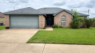 321 Village Parkway, Crowley, TX 76036