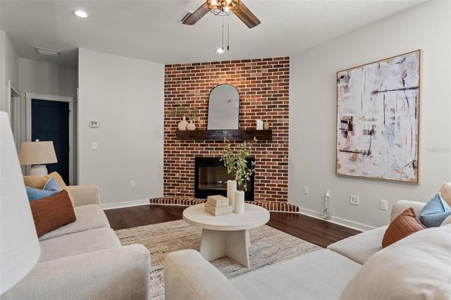 2820 N CENTRAL COURT, Tampa, FL 33602