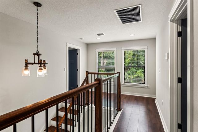 2820 N CENTRAL COURT, Tampa, FL 33602