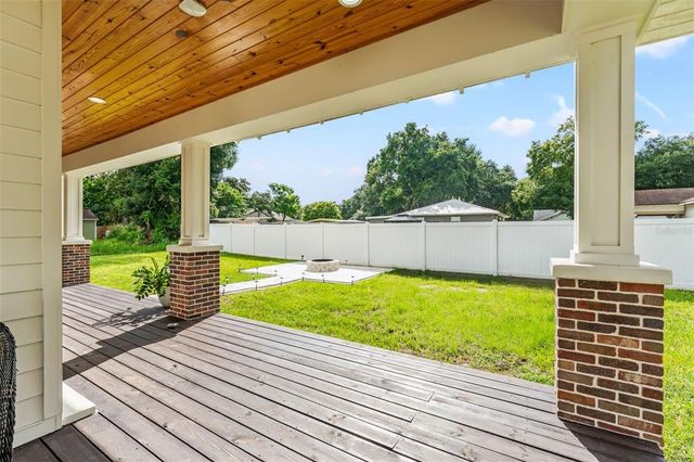 2820 N CENTRAL COURT, Tampa, FL 33602