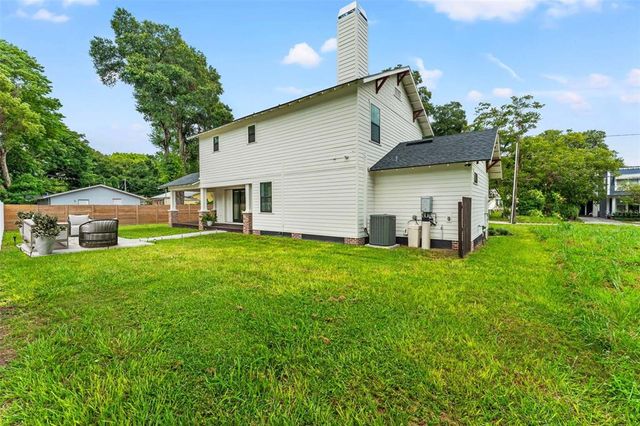 2820 N CENTRAL COURT, Tampa, FL 33602
