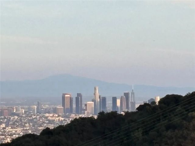 8656 Skyline, Los Angeles, CA 90046