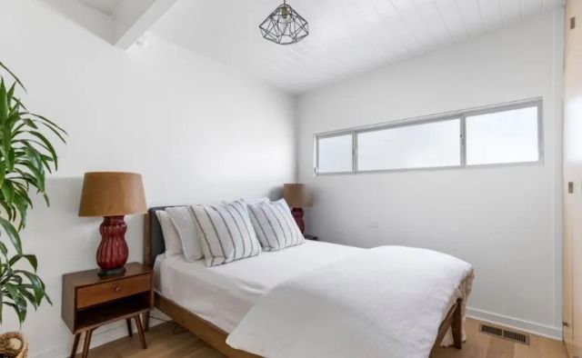 8656 Skyline, Los Angeles, CA 90046