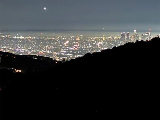 8656 Skyline, Los Angeles, CA 90046