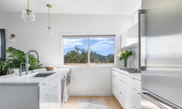 8656 Skyline, Los Angeles, CA 90046