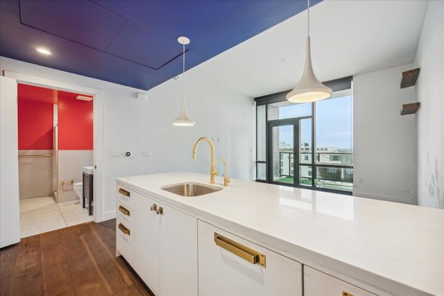 70 Rainey ST 1405, Austin, TX 78701