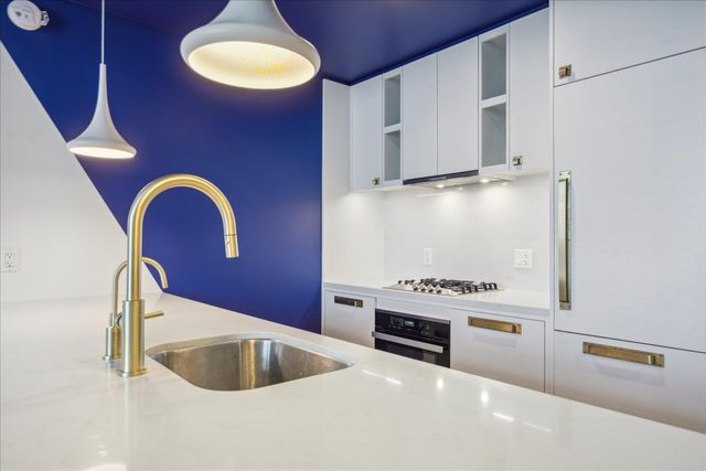 70 Rainey ST 1405, Austin, TX 78701