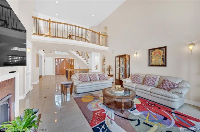 4359 Longview Drive, Lapeer, MI 48446