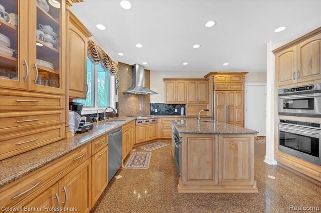 4359 Longview Drive, Lapeer, MI 48446