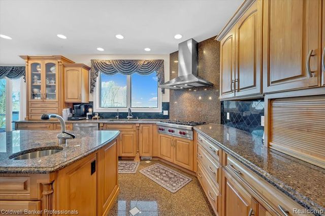 4359 Longview Drive, Lapeer, MI 48446