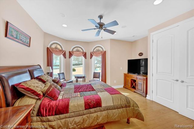 4359 Longview Drive, Lapeer, MI 48446