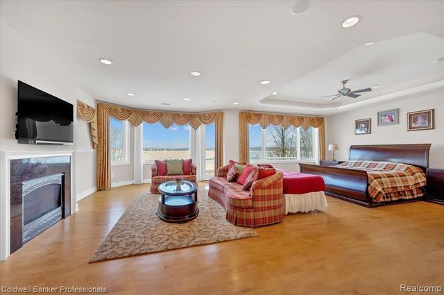 4359 Longview Drive, Lapeer, MI 48446