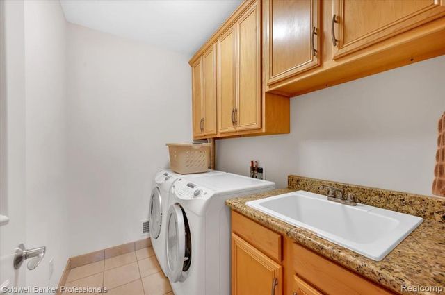 4359 Longview Drive, Lapeer, MI 48446