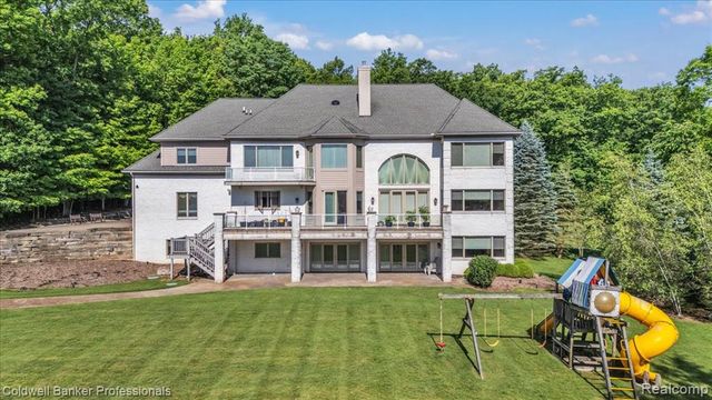 4359 Longview Drive, Lapeer, MI 48446