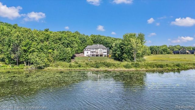 4359 Longview Drive, Lapeer, MI 48446