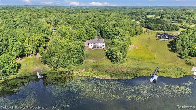 4359 Longview Drive, Lapeer, MI 48446