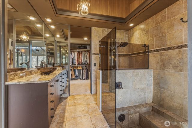 218 Sunnyslope Heights Road, Wenatchee, WA 98801