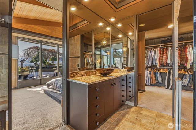 218 Sunnyslope Heights Road, Wenatchee, WA 98801