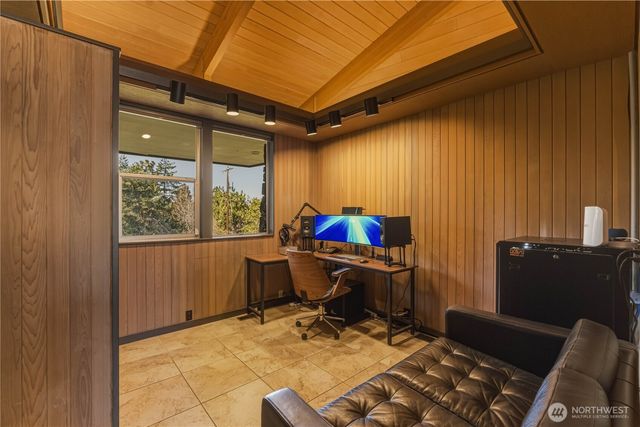 218 Sunnyslope Heights Road, Wenatchee, WA 98801