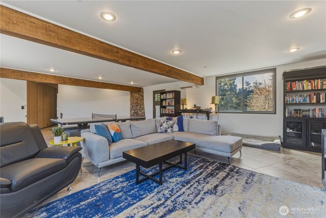 218 Sunnyslope Heights Road, Wenatchee, WA 98801