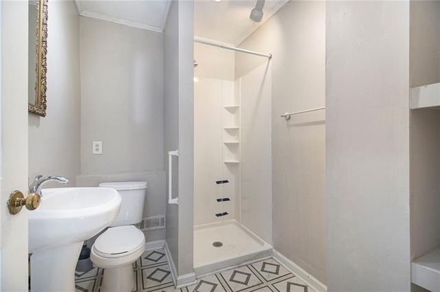 3530 E Ponce De Leon Avenue, Scottdale, GA 30079