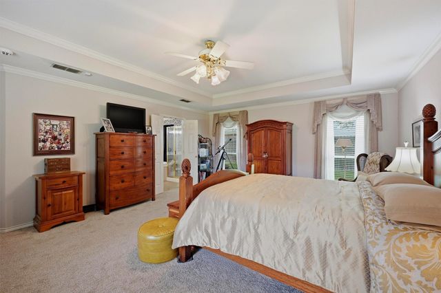 912 Wheeler Creek Drive, Gainesville, TX 76240