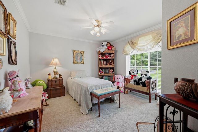 912 Wheeler Creek Drive, Gainesville, TX 76240