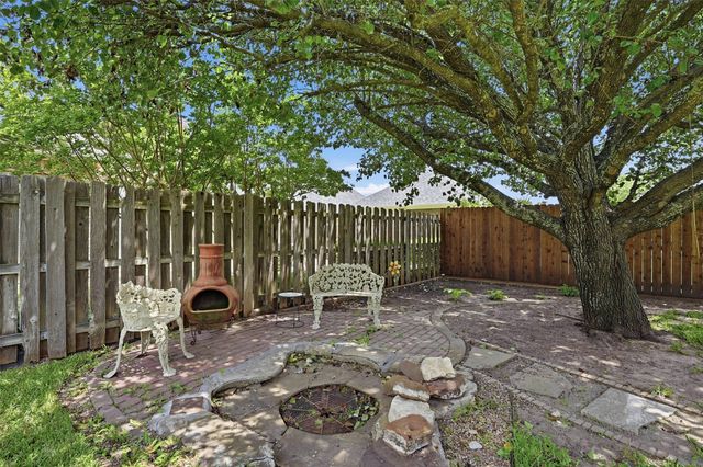 912 Wheeler Creek Drive, Gainesville, TX 76240