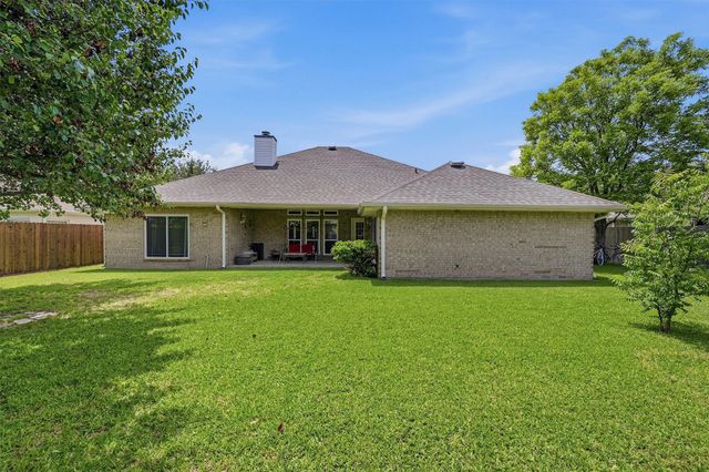 912 Wheeler Creek Drive, Gainesville, TX 76240