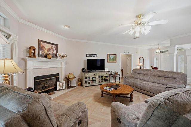 912 Wheeler Creek Drive, Gainesville, TX 76240