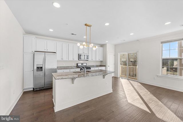 44027 ETNA TER, Chantilly, VA 20152