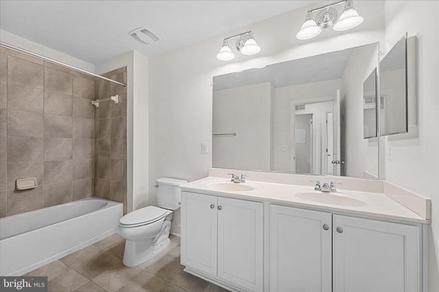 44027 ETNA TER, Chantilly, VA 20152