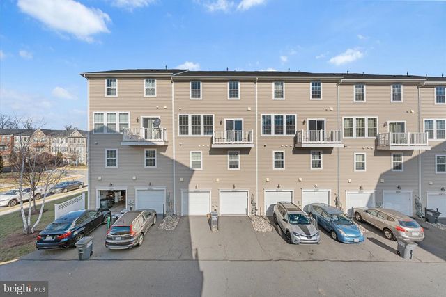 44027 ETNA TER, Chantilly, VA 20152