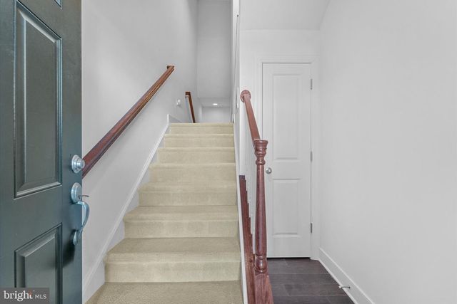 44027 ETNA TER, Chantilly, VA 20152