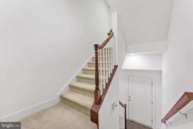 44027 ETNA TER, Chantilly, VA 20152