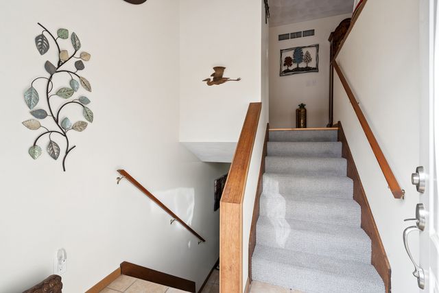 870 47th Avenue 2, East Moline, IL 61244